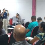 Coordenadora de Atendimento ao Cidadão da SCGE profere palestra para educadores